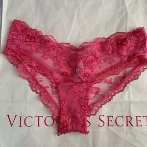 NWT Victoria’s Secret Panty Size Medium